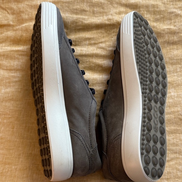 ECCO Men's Soft 7 Leather Sneaker - Picture 15 of 17